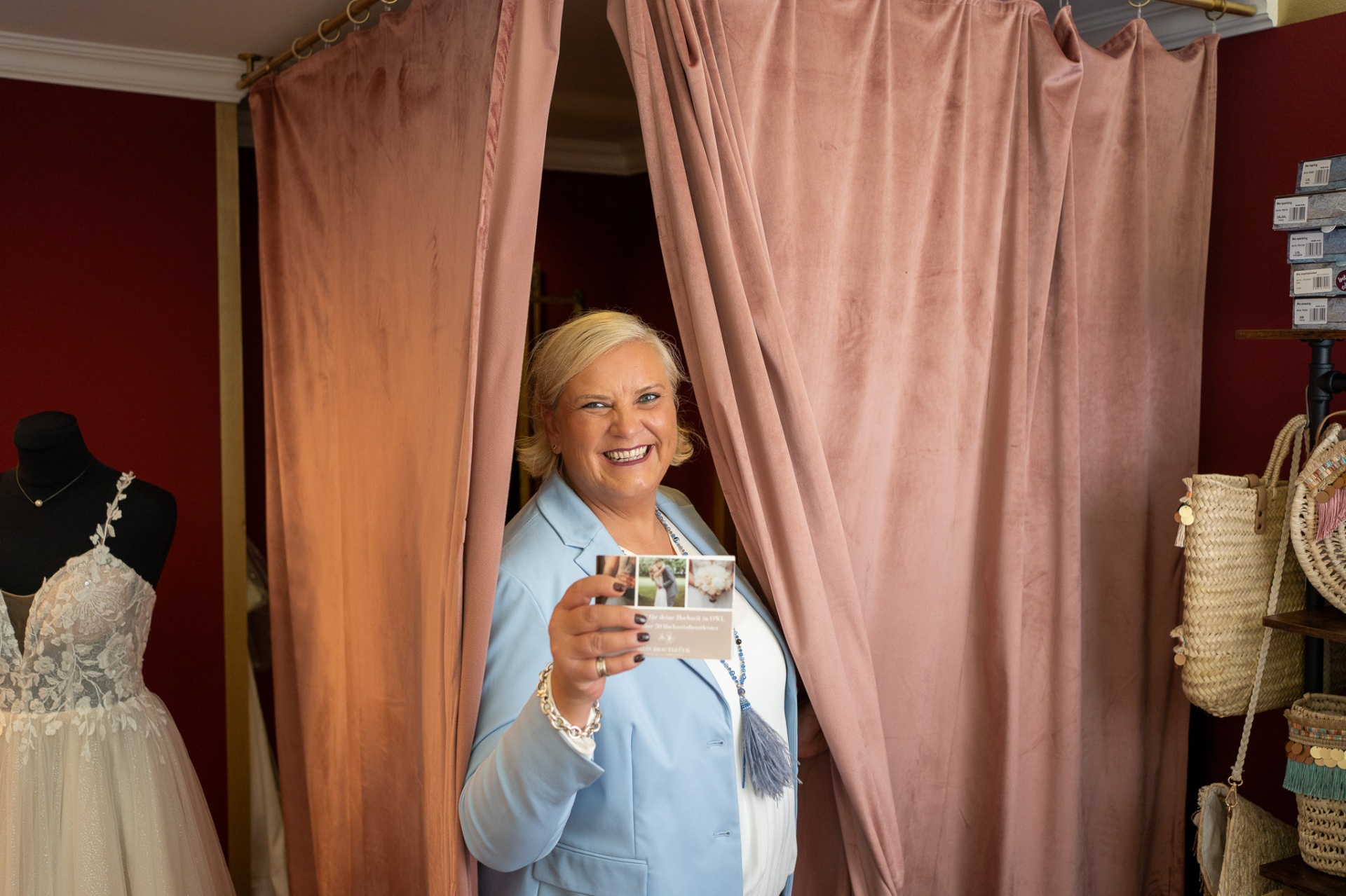 Meike Buschening-Kaffenberger, Inhaberin Der Brautladen